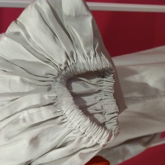 COS women's silk/cotton puffed sleeve blouse. Light green. EUC. Size 12 - Picture 9 of 11